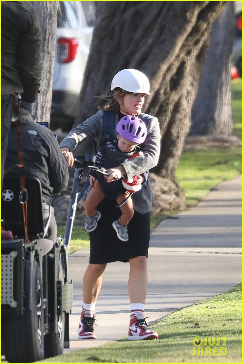 Emma Myers & Brady Noon Go on a Family Scooter Ride With Jennifer Garner for 'Family Leave' Filming