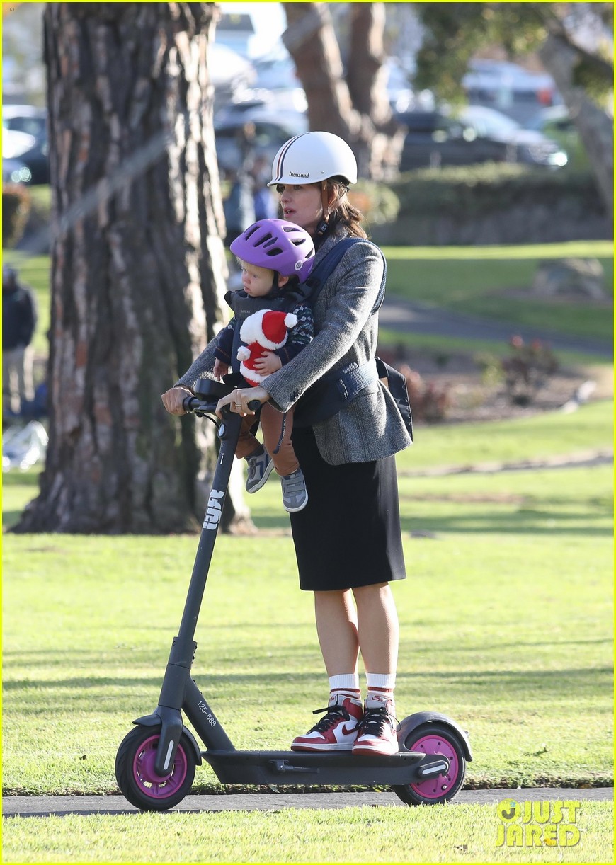 Emma Myers & Brady Noon Go on a Family Scooter Ride With Jennifer Garner for 'Family Leave' Filming