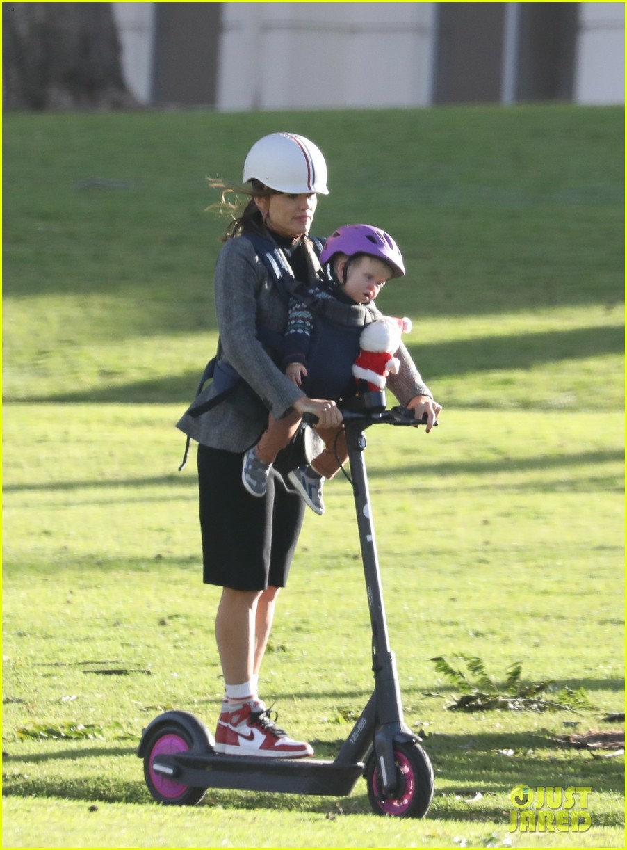 Emma Myers & Brady Noon Go on a Family Scooter Ride With Jennifer Garner for 'Family Leave' Filming