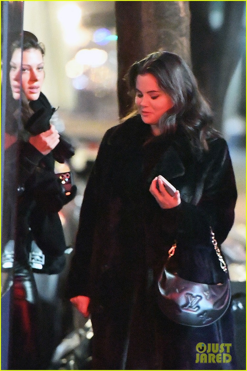 Selena Gomez Steps Out for the Night in NYC with Nicola Peltz & Brooklyn Beckham