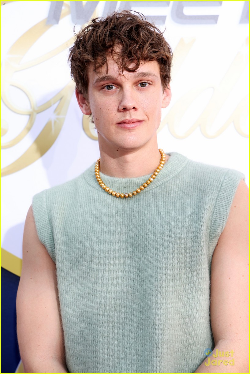 Wednesday's Hunter Doohan Steps Out For Grammy Awards 2023