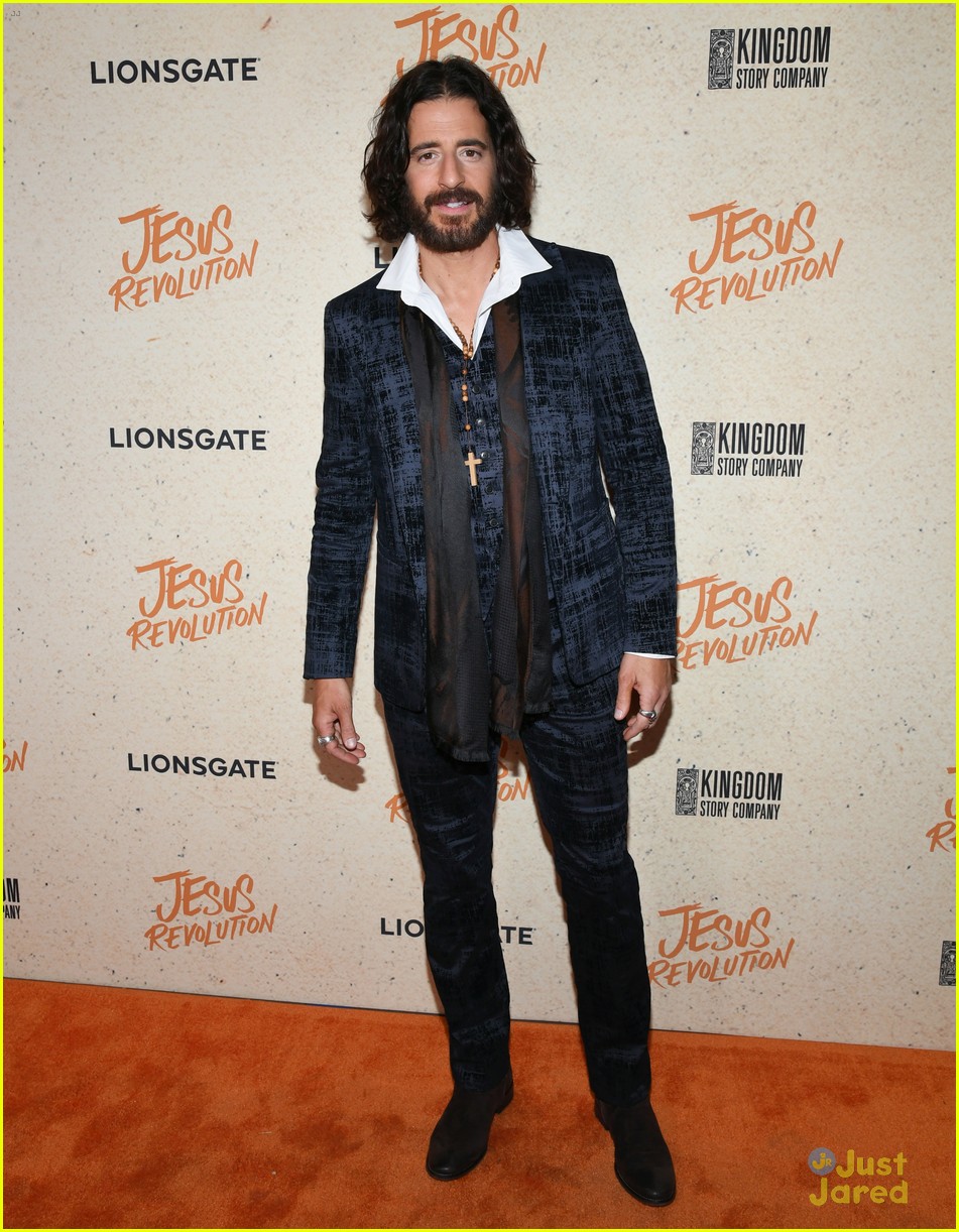 Joel Courtney Premieres New Movie 'Jesus Revolution' with Wife Mia