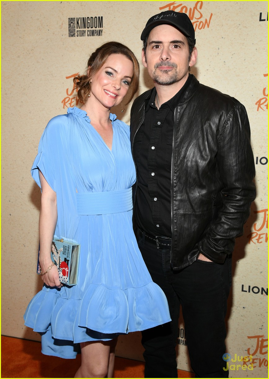 Joel Courtney Premieres New Movie 'Jesus Revolution' with Wife Mia