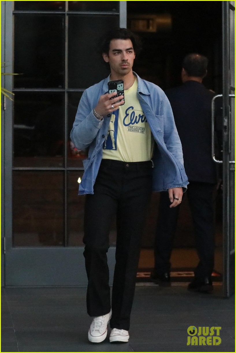 Jonas Brothers Stop by Live Nation Office After Announcing Plans for New Music - Is A Tour Coming Next?