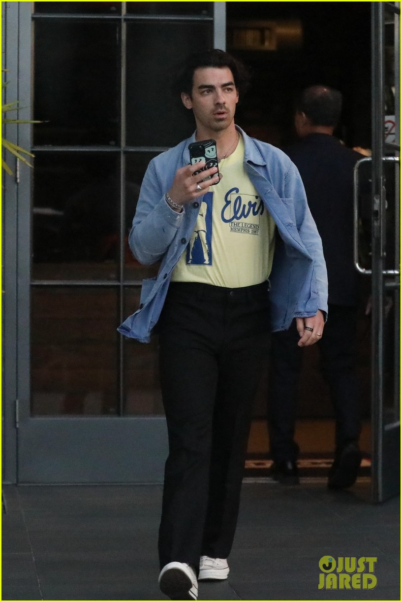 Jonas Brothers Stop by Live Nation Office After Announcing Plans for New Music - Is A Tour Coming Next?