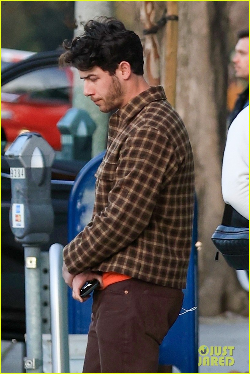 Jonas Brothers Stop by Live Nation Office After Announcing Plans for New Music - Is A Tour Coming Next?