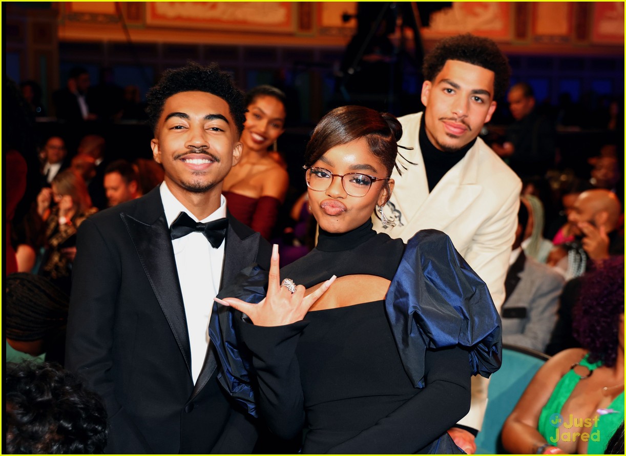 Marsai Martin, Miles Brown, Yara Shahidi & Marcus Scribner Have 'black-ish' Reunion at NAACP Image Awards 2023
