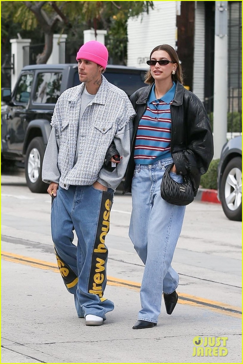 Hailey & Justin Bieber Step Out To Run Errands After Attending An Oscar Party Together