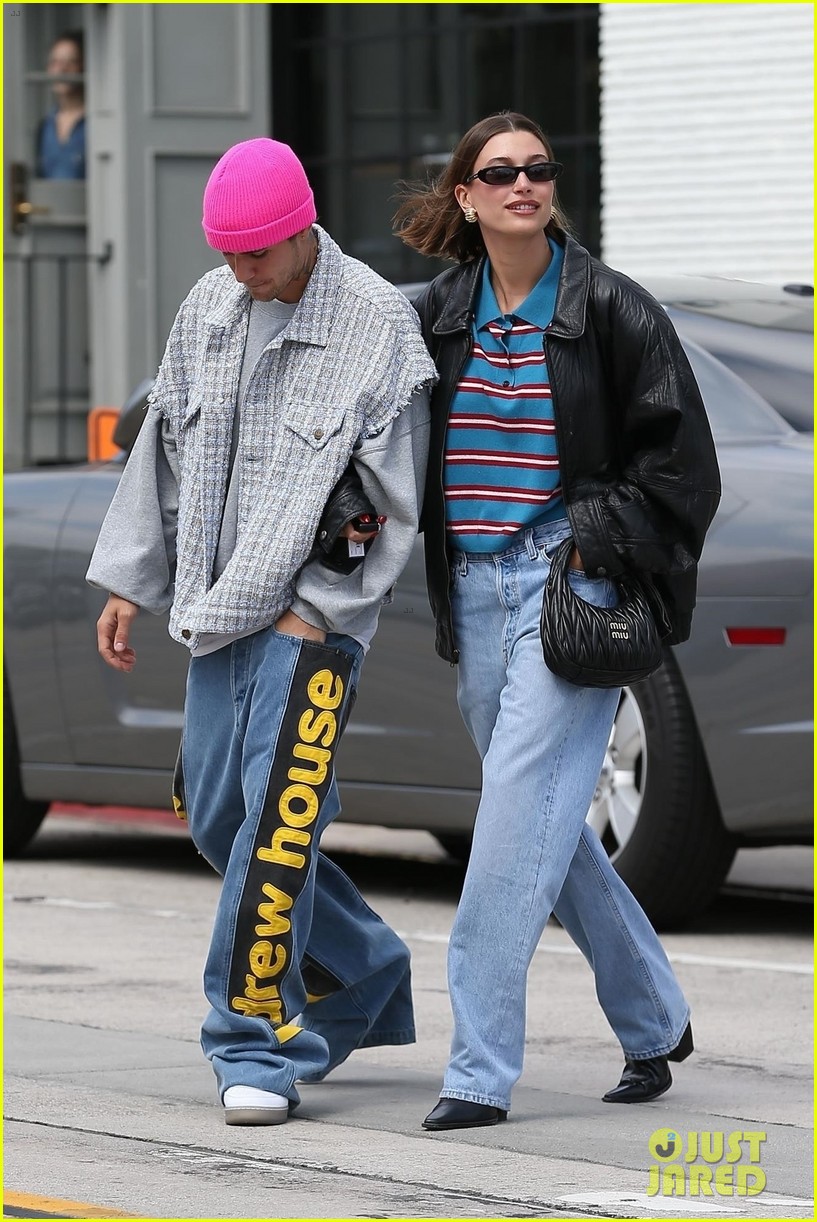 Hailey & Justin Bieber Step Out To Run Errands After Attending An Oscar Party Together
