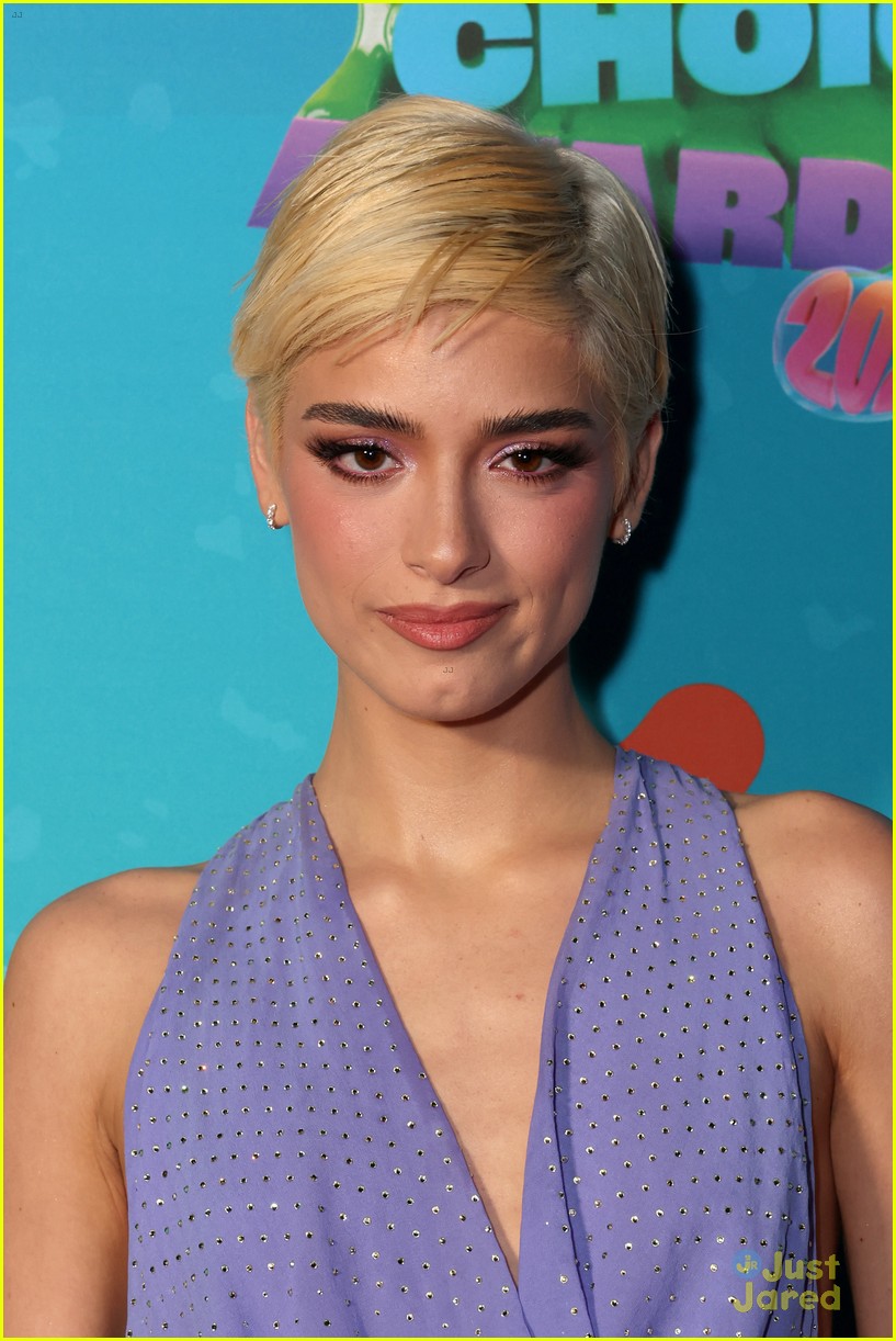 Charli D'Amelio Slimes Boyfriend Landon Barker & Family After Kids' Choice Awards Win