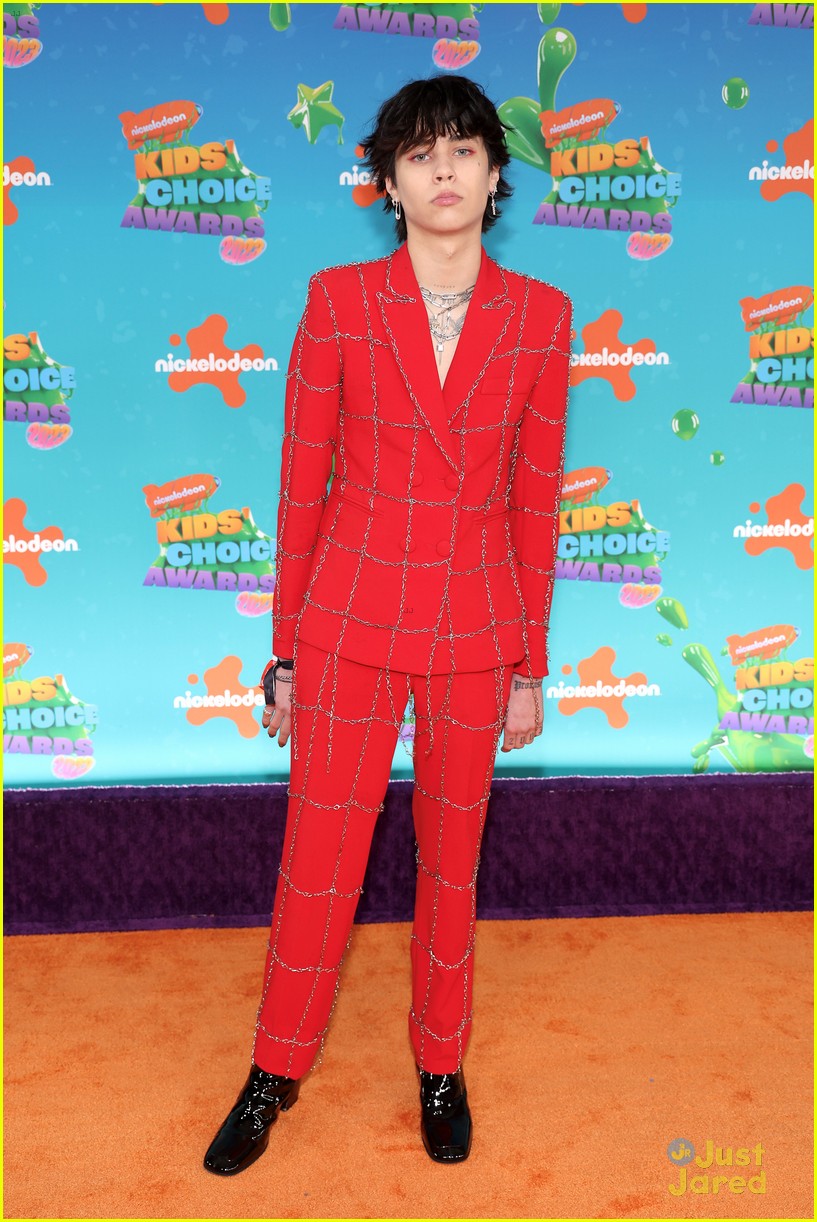 Charli D'Amelio Slimes Boyfriend Landon Barker & Family After Kids' Choice Awards Win