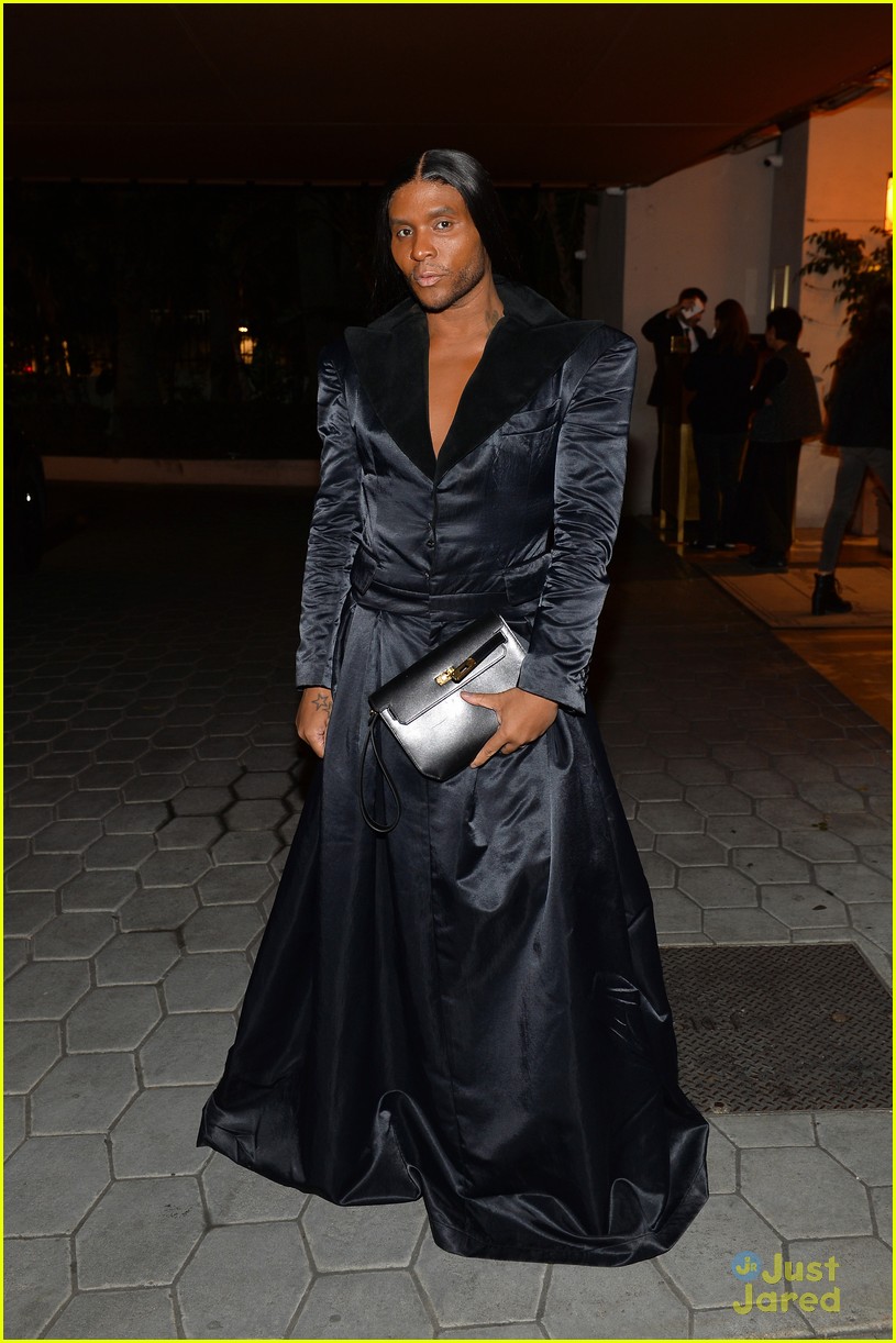 Elle & Dakota Fanning, Lucy Hale & More Celebrate Their Stylists at THR & Jimmy Choo Dinner