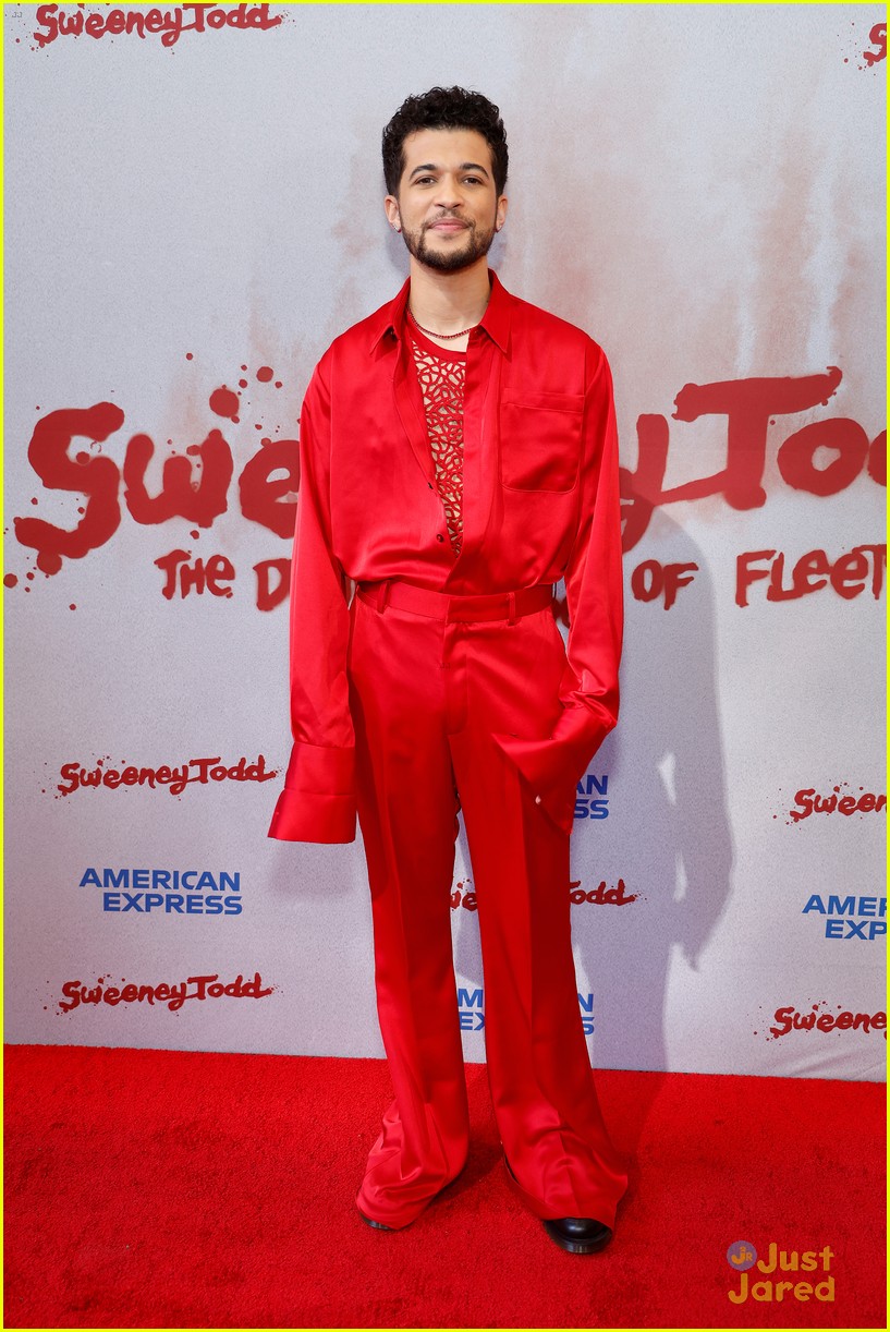 Jordan Fisher & Gaten Matarazzo Celebrate Broadway Opening of Their New Show 'Sweeney Todd'