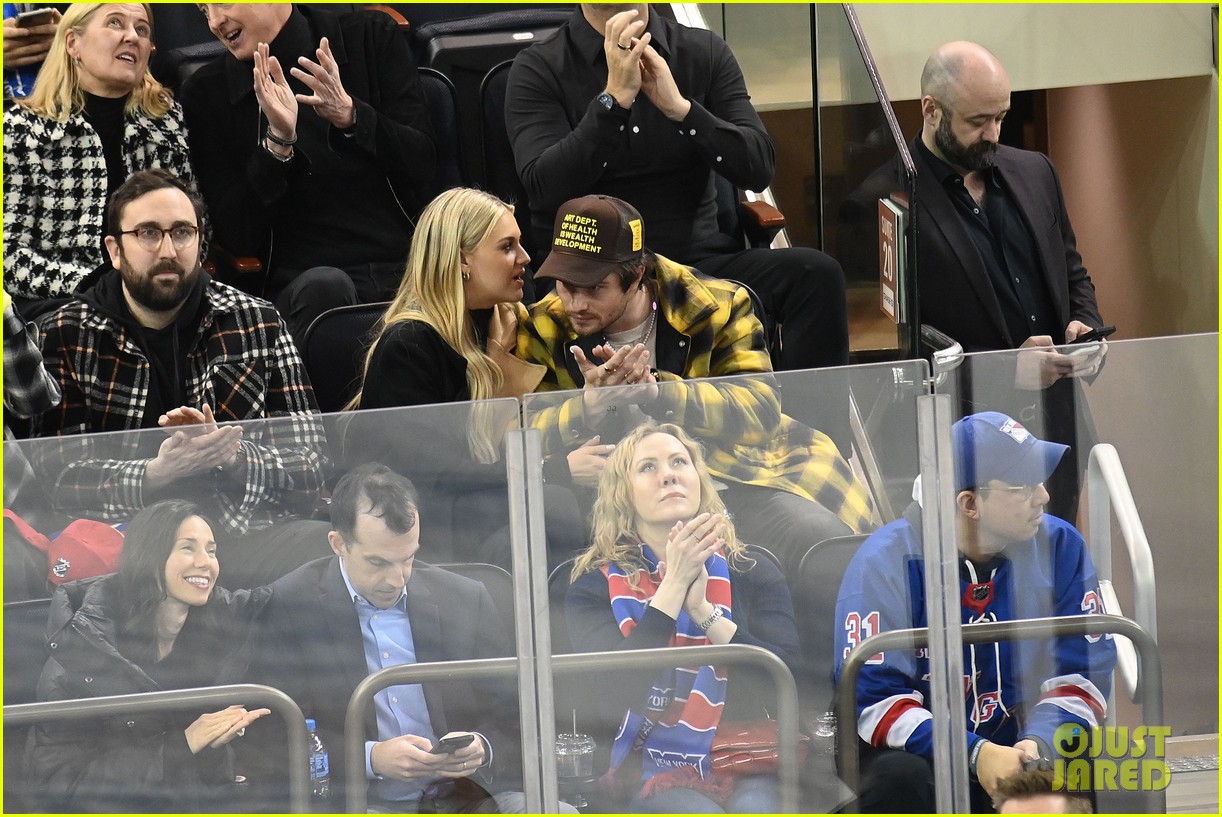 Kelsea Ballerini Holds Hands with Boyfriend Chase Stokes While Attending Hockey Game in NYC