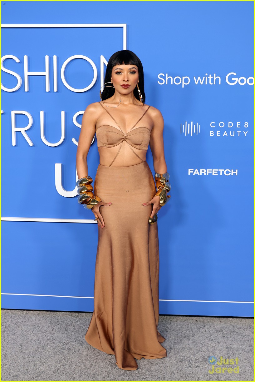 Kiernan Shipka & Gavin Leatherwood Have Mini 'Sabrina' Reunion at Fashion Trust Awards