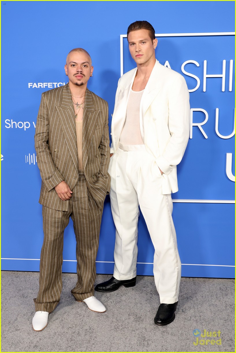 Kiernan Shipka & Gavin Leatherwood Have Mini 'Sabrina' Reunion at Fashion Trust Awards