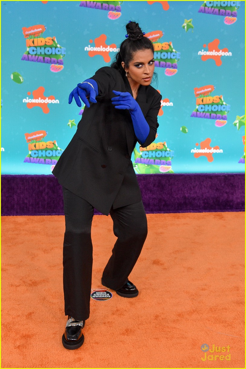iCarly's Miranda Cosgrove, Laci Mosley & Jaidyn Triplet Step Out for Kids' Choice Awards