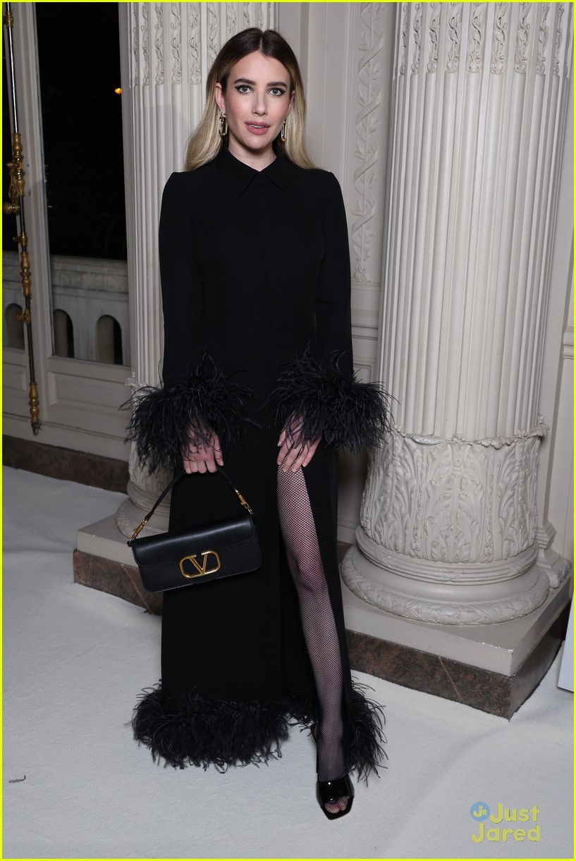 Nick Jonas & Priyanka Chopra Couple Up at Valentino Fashion Show in Paris