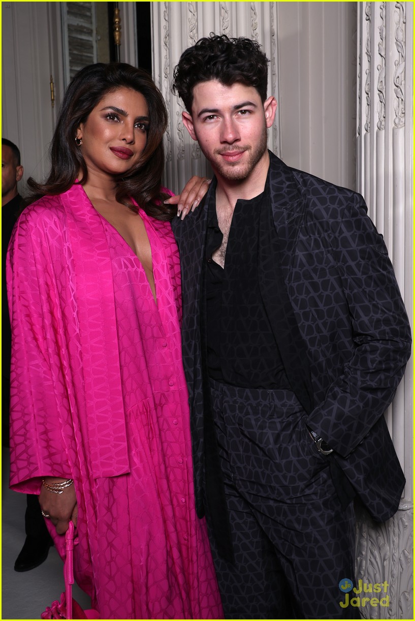 Nick Jonas & Priyanka Chopra Couple Up at Valentino Fashion Show in Paris