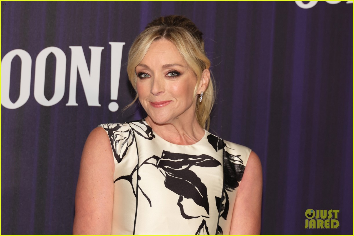 Dove Cameron Wears Pink from Head-to-Toe at 'Schmigadoon' Season 2 Photo Call!