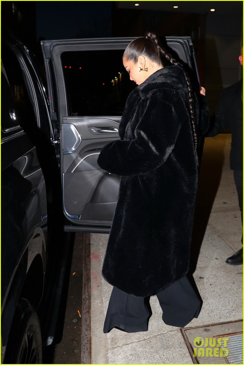 Selena Gomez Goes Glam In All-Black For Private Rare Beauty Event
