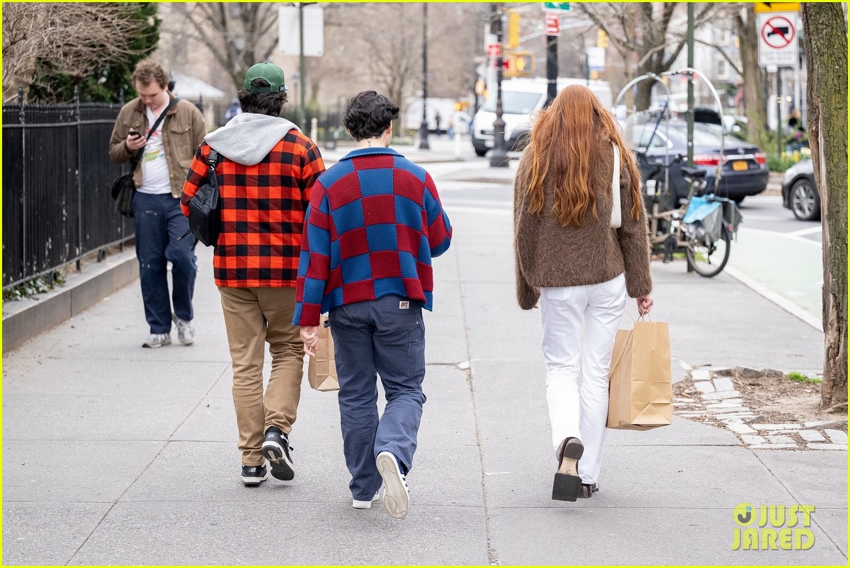 Sophie Turner & Mikey Deleasa Pull Hand Holding Prank on Joe Jonas