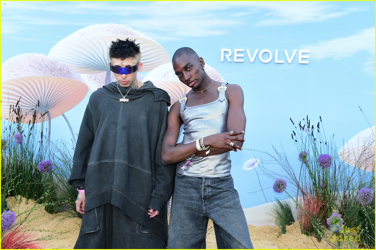 Charli D'Amelio Goes Blonde for Revolve Festival at Coachella with Sister Dixie & Boyfriend Landon Barker
