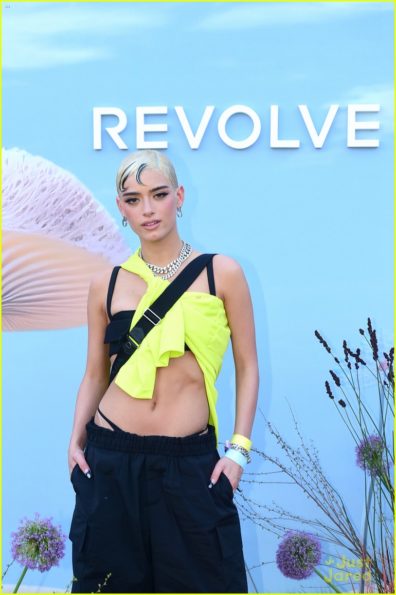 Charli D'Amelio Goes Blonde for Revolve Festival at Coachella with Sister Dixie & Boyfriend Landon Barker
