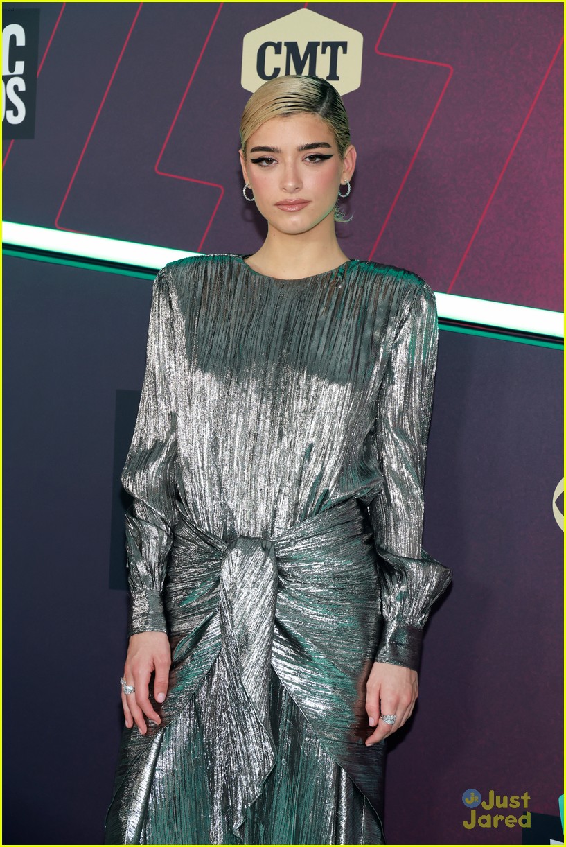 Chase Stokes & Kelsea Ballerini Make Red Carpet Debut at CMT Music Awards (Photos)