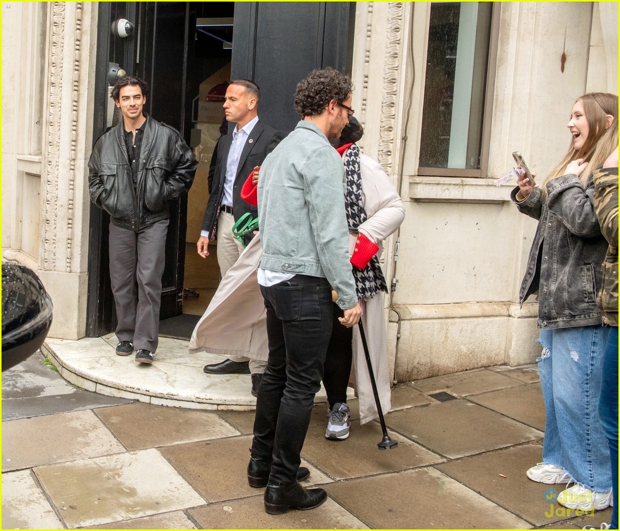 Jonas Brothers Do Promo in London, Announce 2nd Yankee Stadium Concert!