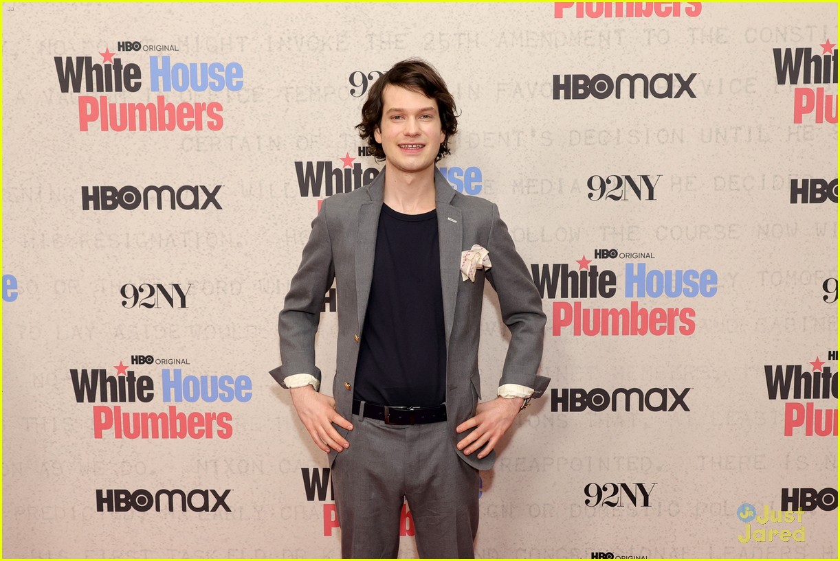 Kiernan Shipka Premieres New Limited Series 'White House Plumbers'