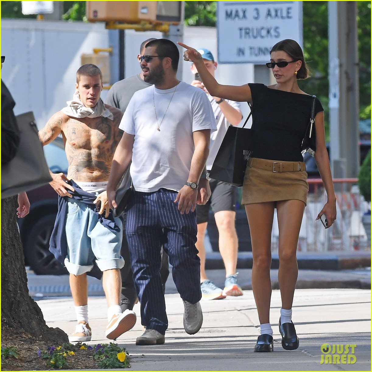 Justin Bieber Shows Off His Tattoos on Walk with Wife Hailey in NYC