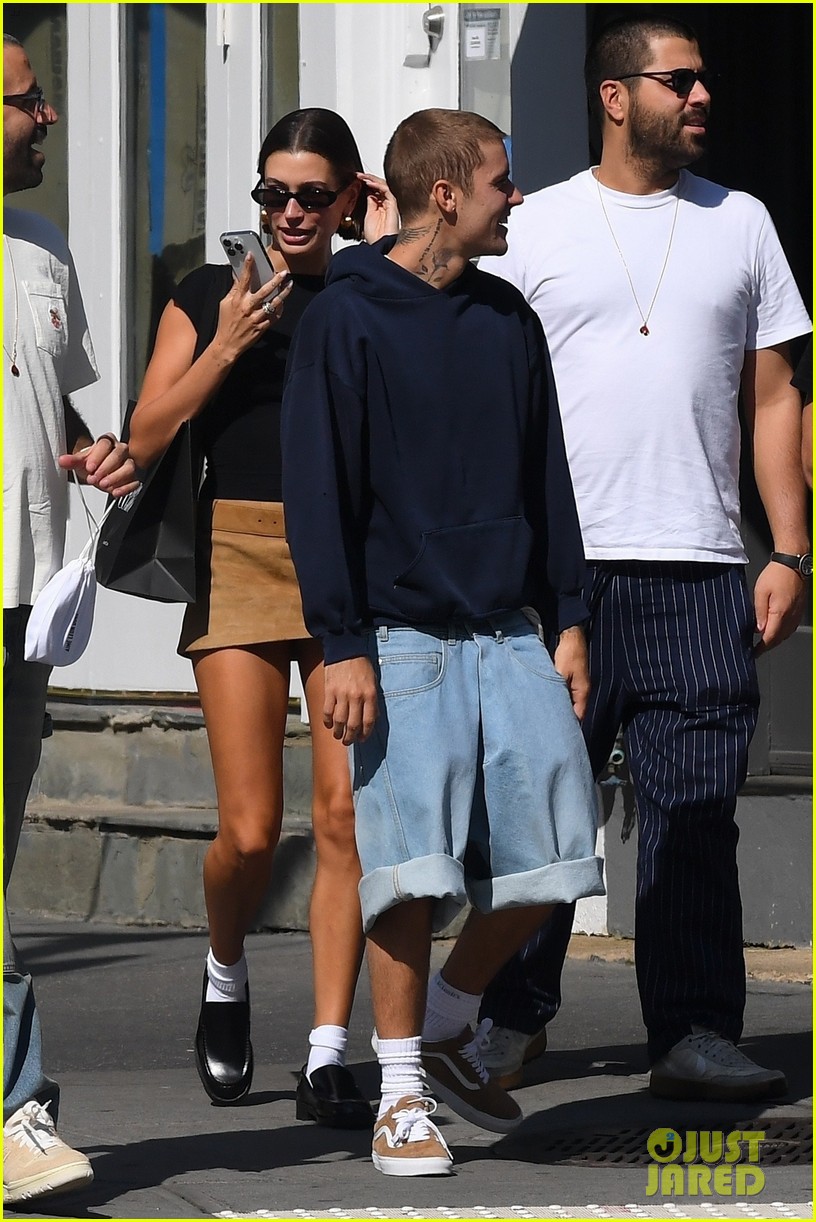 Justin Bieber Shows Off His Tattoos on Walk with Wife Hailey in NYC