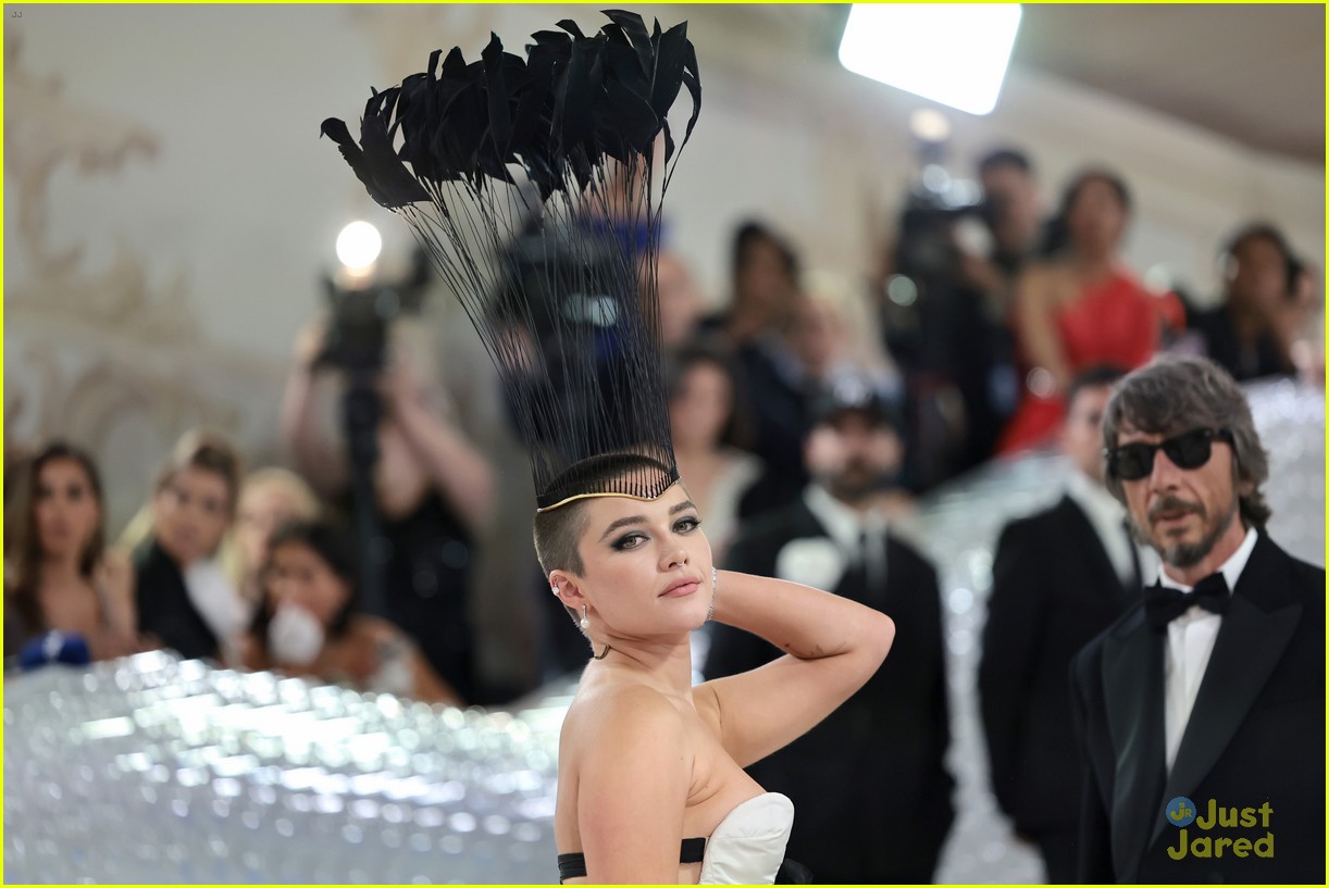 Florence Pugh Debuts Newly Shaved Head at Met Gala 2023