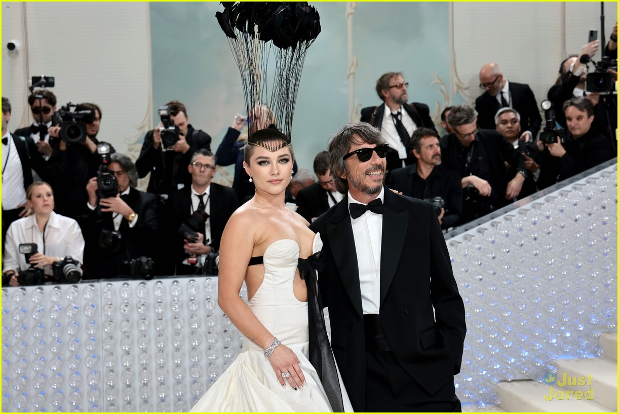 Florence Pugh Debuts Newly Shaved Head at Met Gala 2023