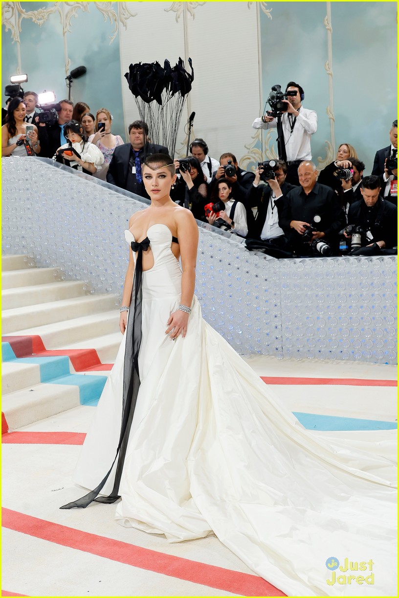 Florence Pugh Debuts Newly Shaved Head at Met Gala 2023