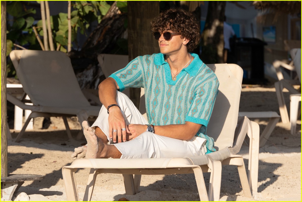 Gavin Casalegno Shows Off Abs On Pre-Summer Vacation in Jamaica (Photos)