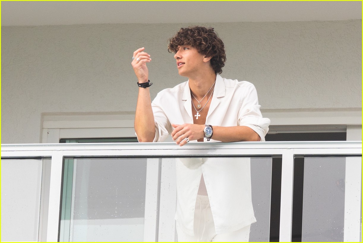 Gavin Casalegno Shows Off Abs On Pre-Summer Vacation in Jamaica (Photos)