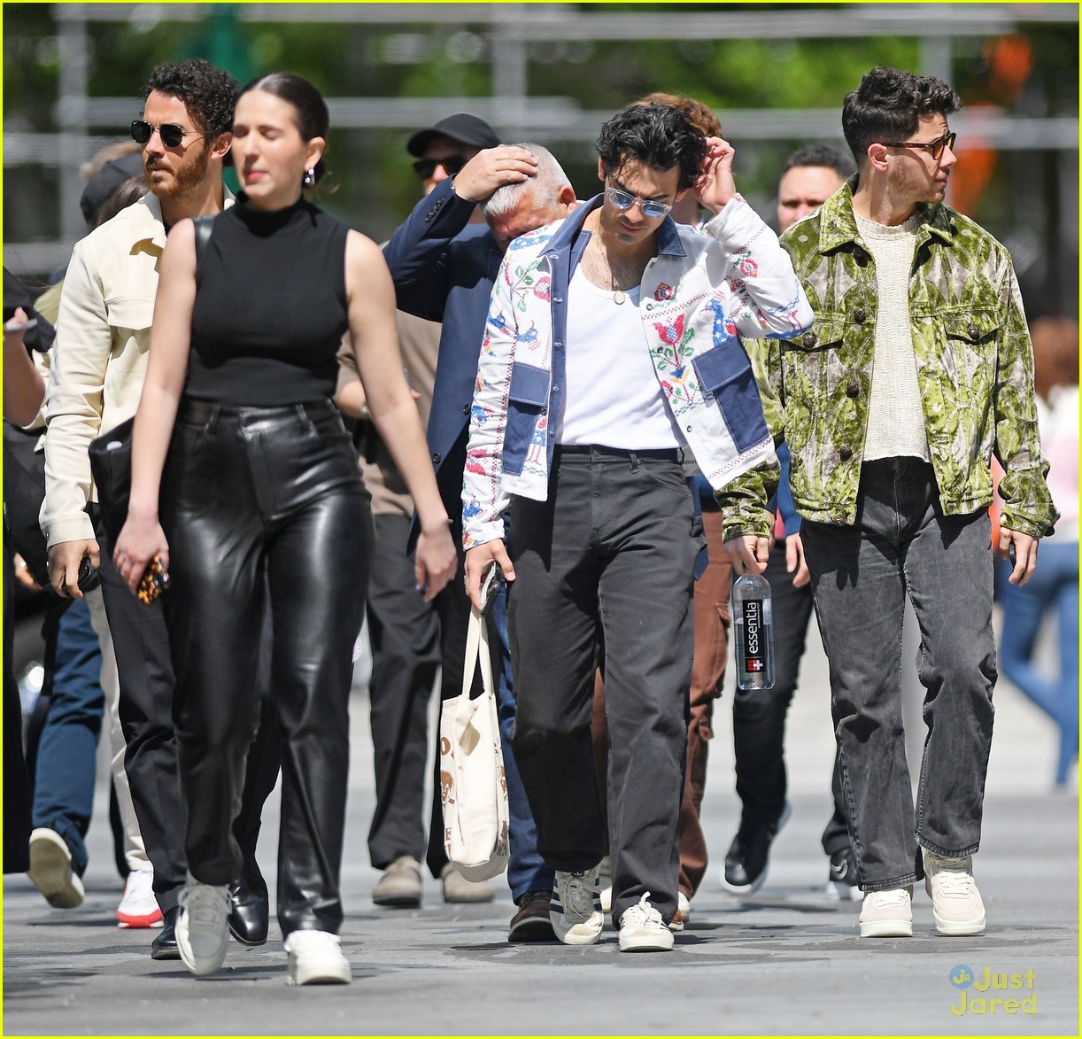 Jonas Brothers Run Into Fan While Out In NYC Between Meetings