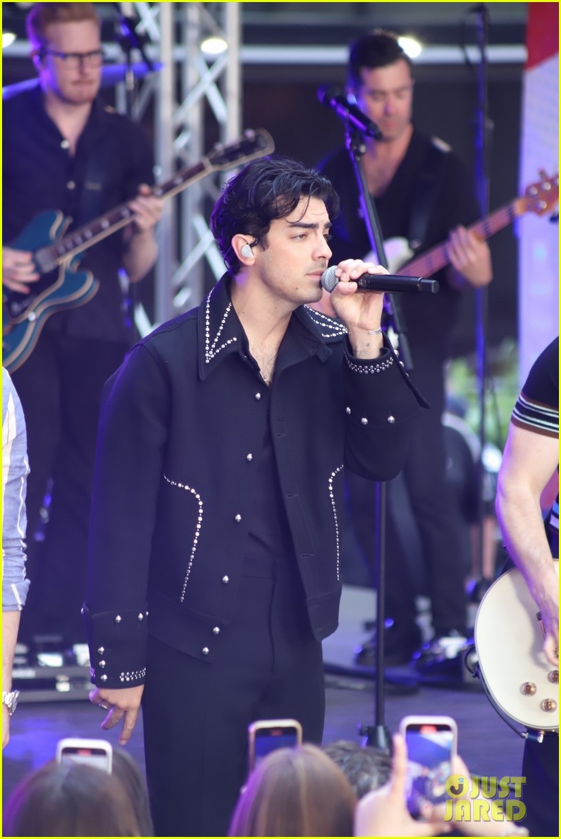 Jonas Brothers Perform New Songs Off 'The Album' on 'TODAY' - Watch Now!