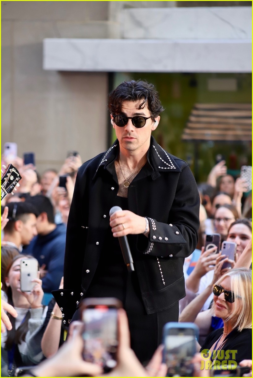 Jonas Brothers Perform New Songs Off 'The Album' on 'TODAY' - Watch Now!