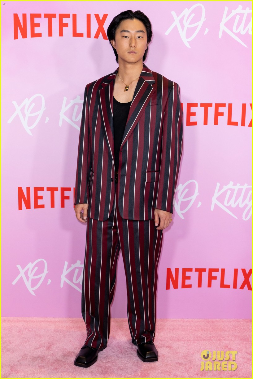 Noah Centineo & Michael Cimino Support 'XO, Kitty' Cast at Los Angeles Screening