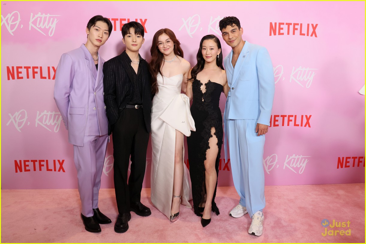 'XO, Kitty' Star Reveals 2 Co-Stars Are Actually Related IRL!