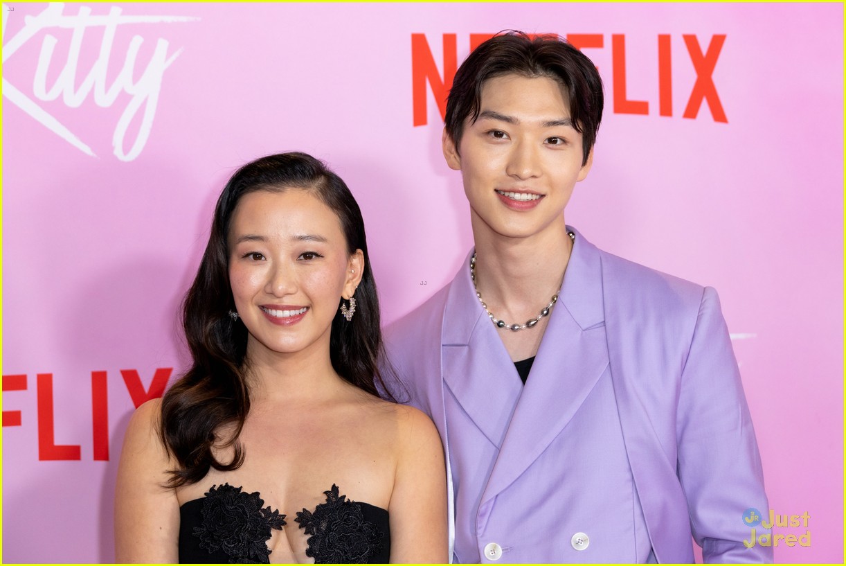 'XO, Kitty' Star Reveals 2 Co-Stars Are Actually Related IRL!