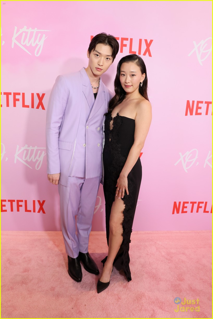 'XO, Kitty' Star Reveals 2 Co-Stars Are Actually Related IRL!