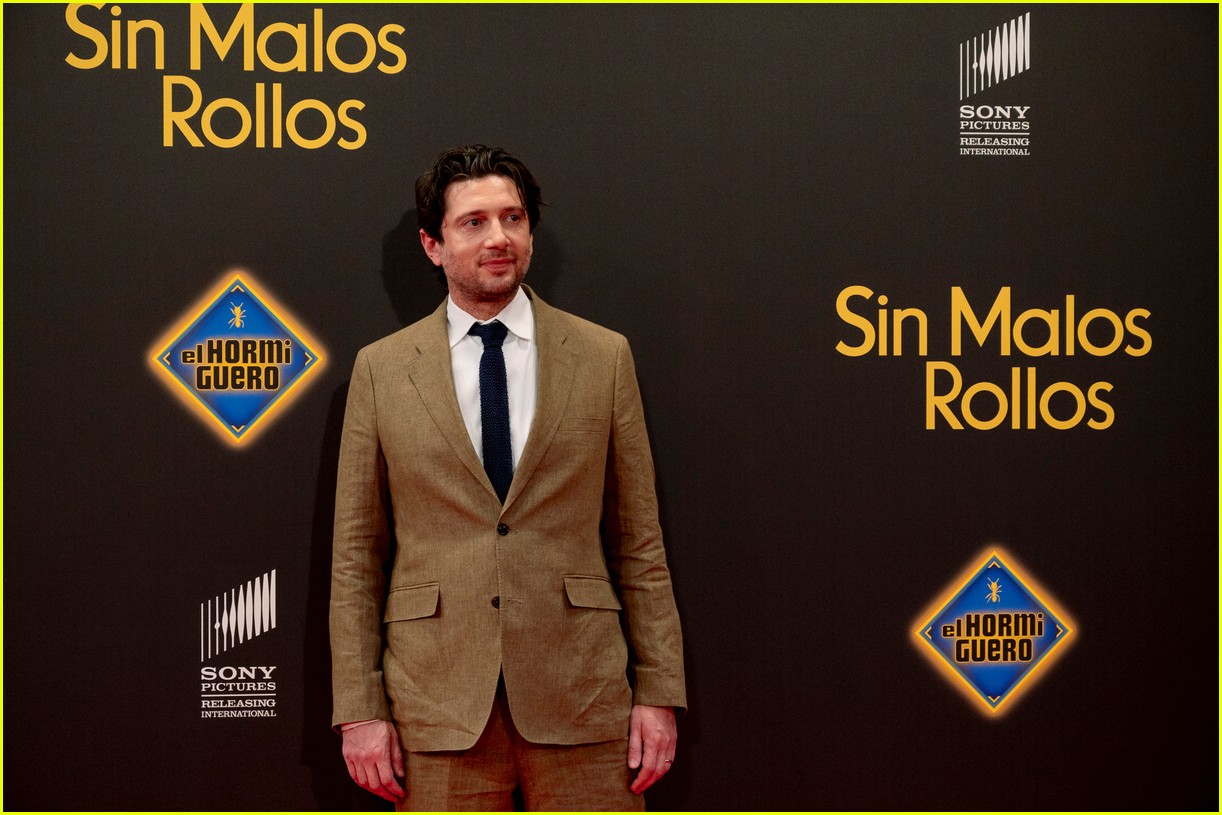 Andrew Barth Feldman Talks Filming Scenes In the Buff for 'No Hard Feelings'