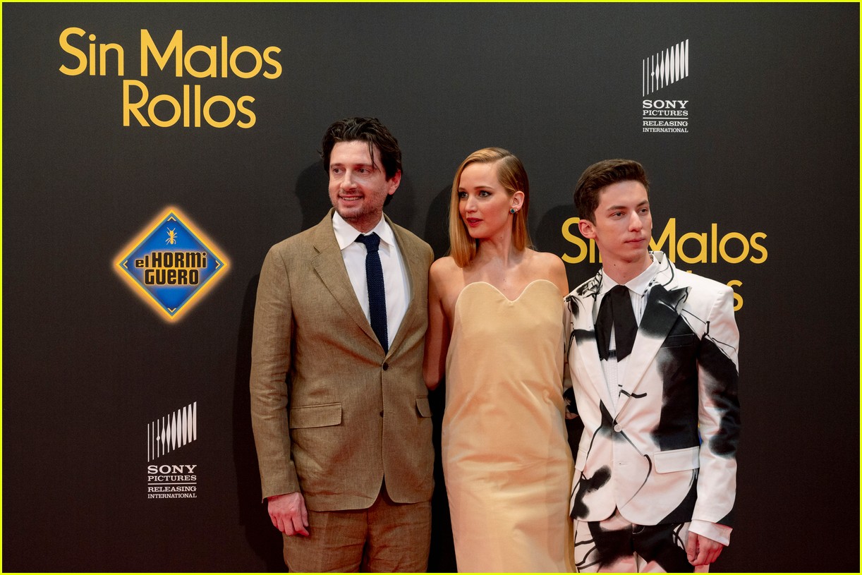 Andrew Barth Feldman Talks Filming Scenes In the Buff for 'No Hard Feelings'