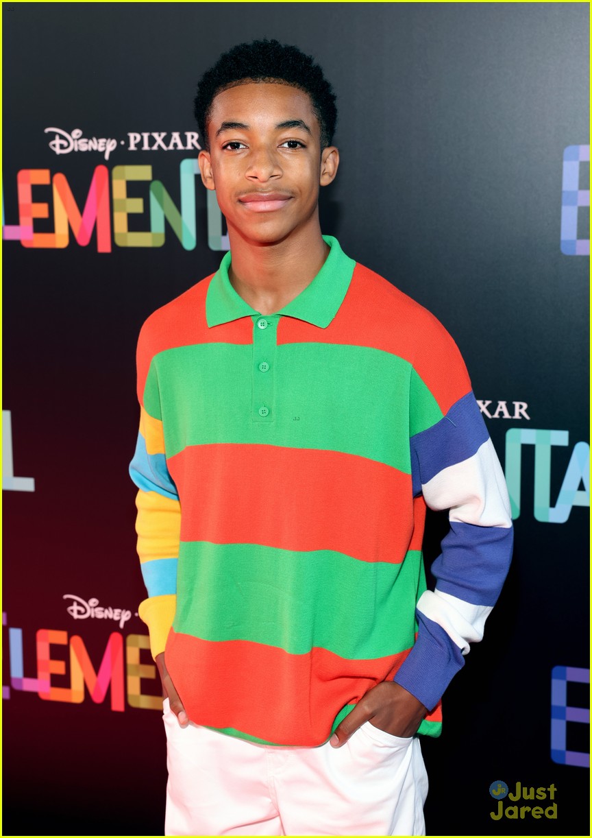 Leah Lewis & Mamoudou Athie Pose With Their Characters at 'Elemental' LA Premiere