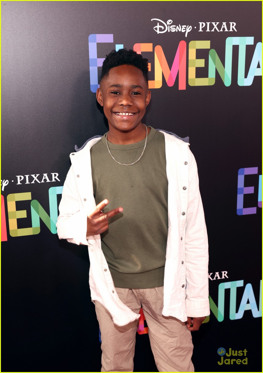 Leah Lewis & Mamoudou Athie Pose With Their Characters at 'Elemental' LA Premiere