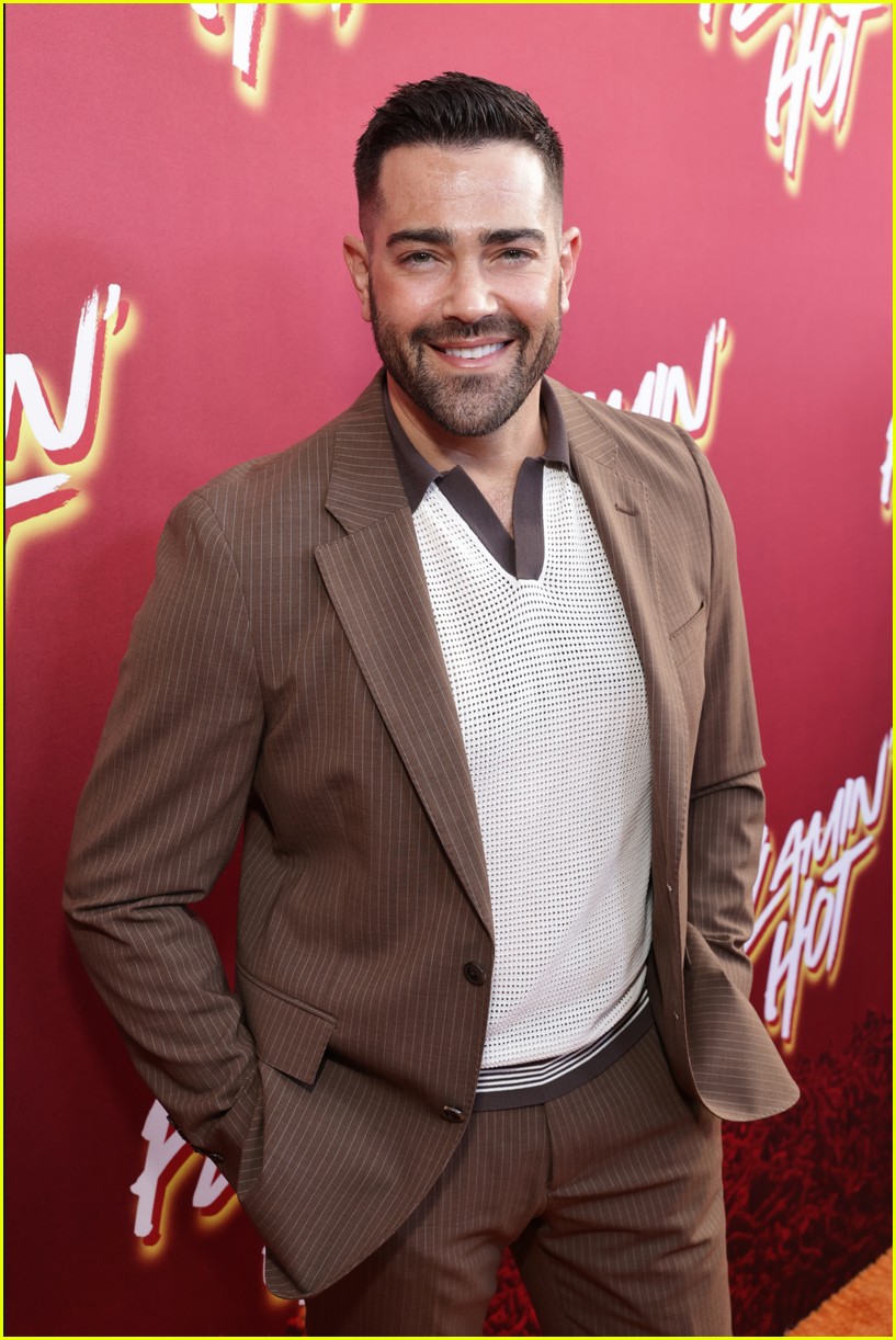Gina Rodriguez, Jaime Camil & Eva Longoria Have 'Jane the Virgin' Reunion at 'Flamin' Hot' Screening